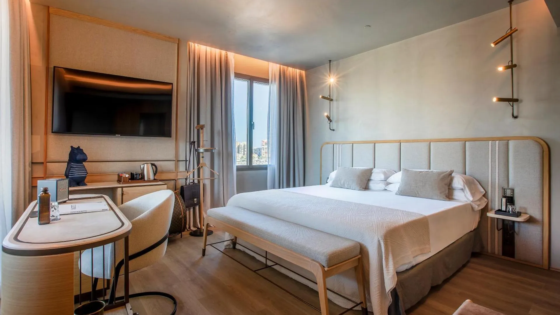 Only You Hotel מאלגה